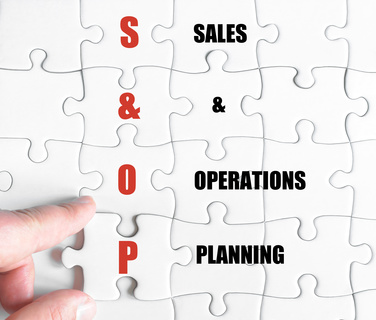 Illustration of SIOP Strategy Execution leading to improved profit, service, and inventory management