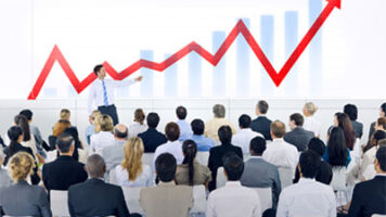 Graph illustrating the impact of accurate sales forecasting on supply chain efficiency.